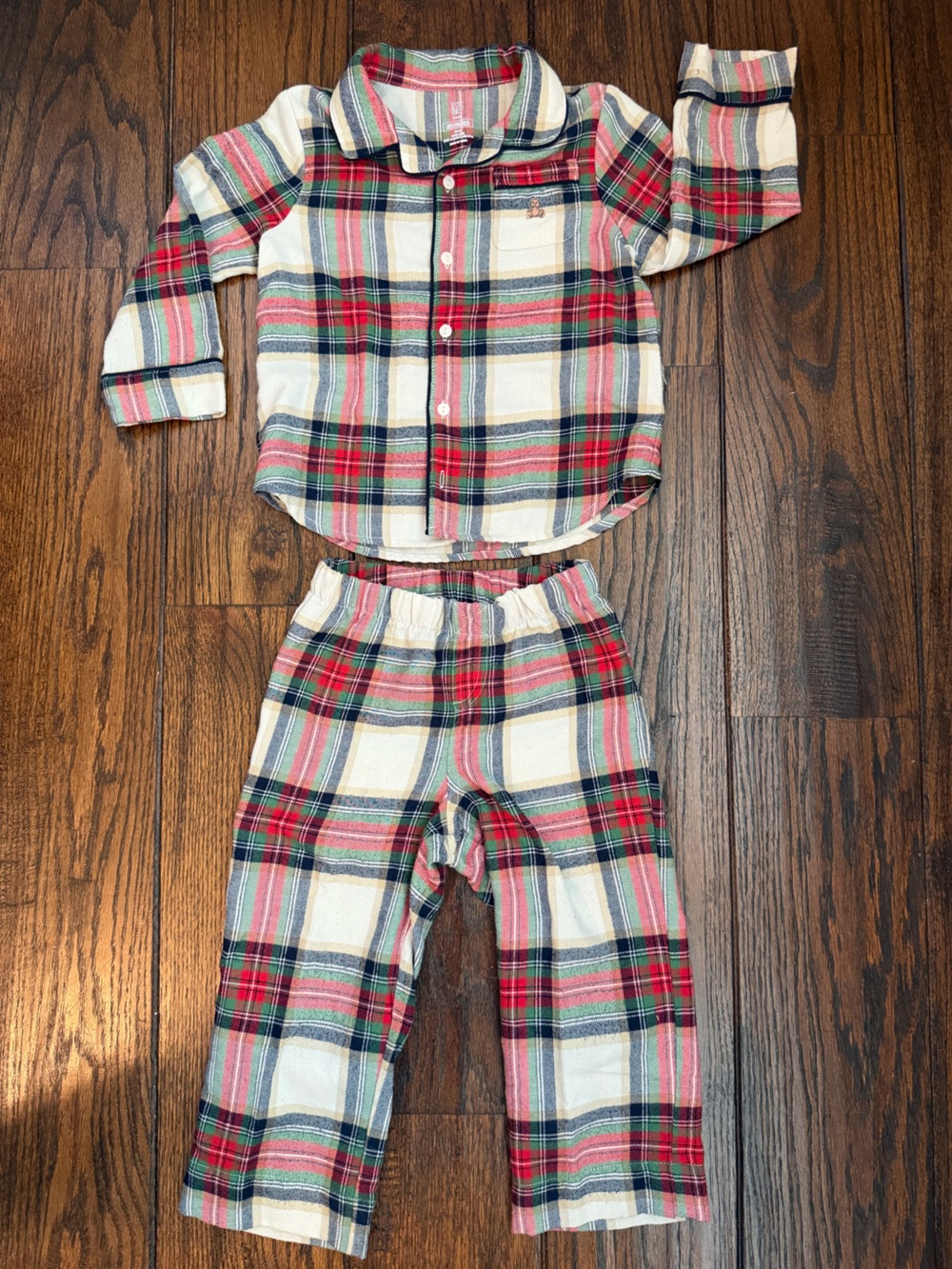 GAP Kids Plaid Pajama Set in Red, Green, Navy, and Cream - Picture 3 of 4